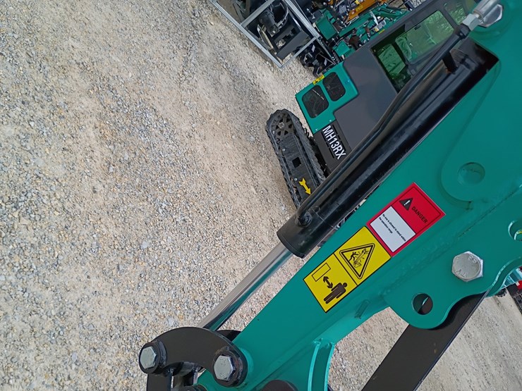 #24170-•-2025-agt-mh12rx-mini-excavator-image-27