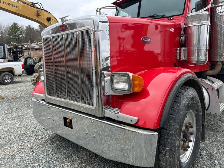 2005-peterbilt-357-image-11