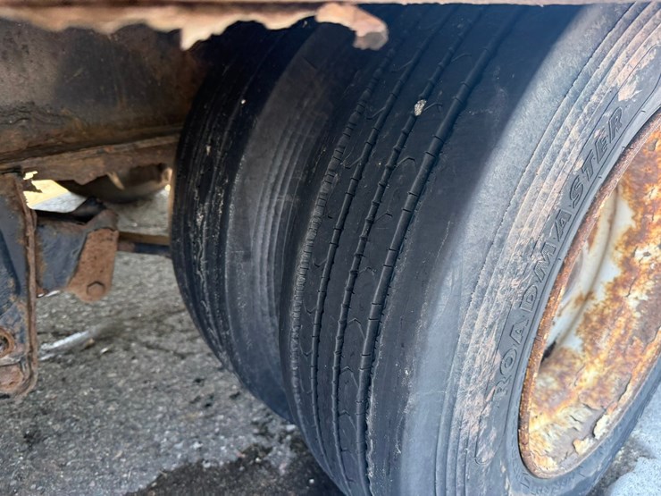 #1099-•-butler-26'-equipment-trailer-image-33