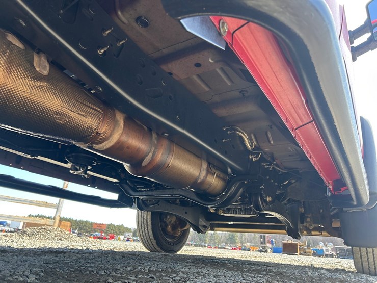 2011-ford-f550-image-36