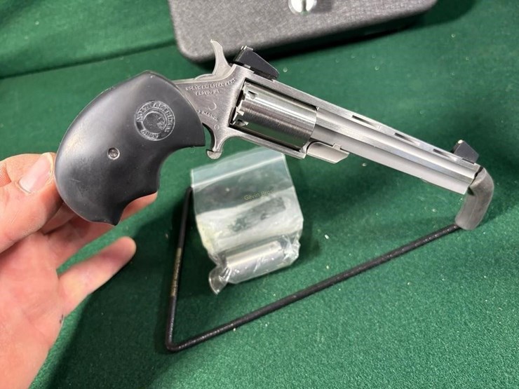 north-american-arms-22-mag-revolver-image-5