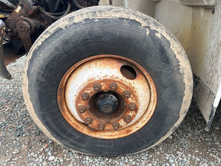 2010-international-4300-sba-image-69