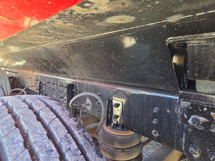 2019-international-hv613-image-38