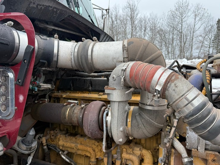 2011-kenworth-t800-image-47