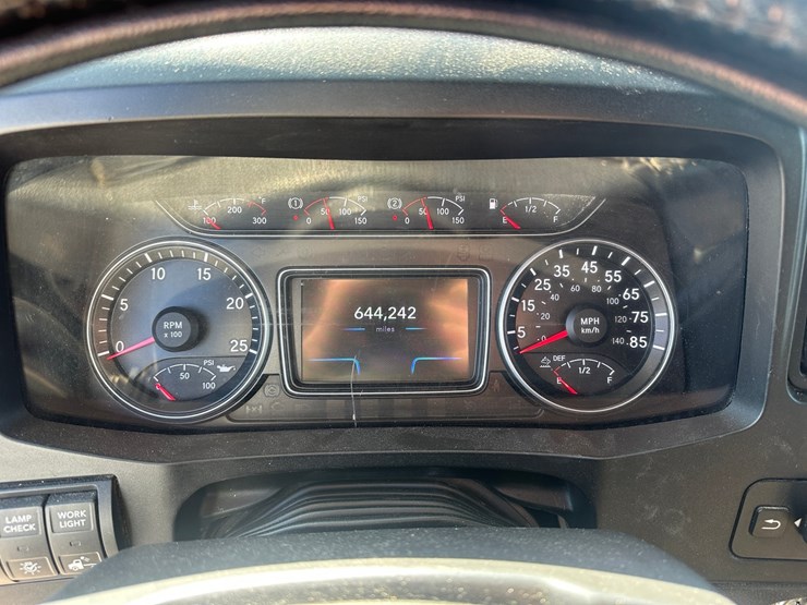 2017-international-lt-image-30