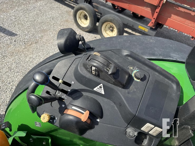 john-deere-5085m-image-17