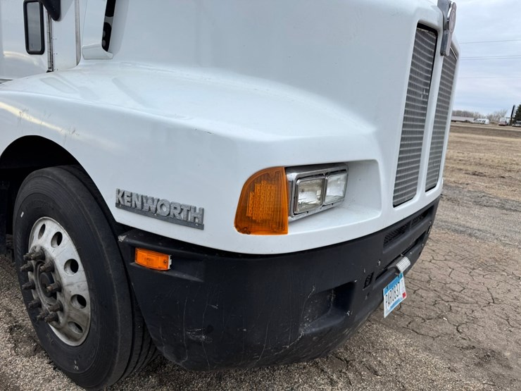 1995-kenworth-t600-image-21
