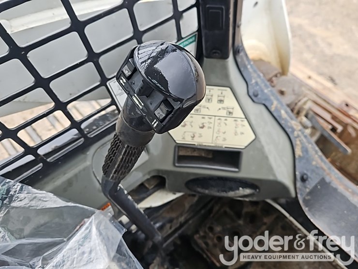 2017-bobcat-t650-image-23