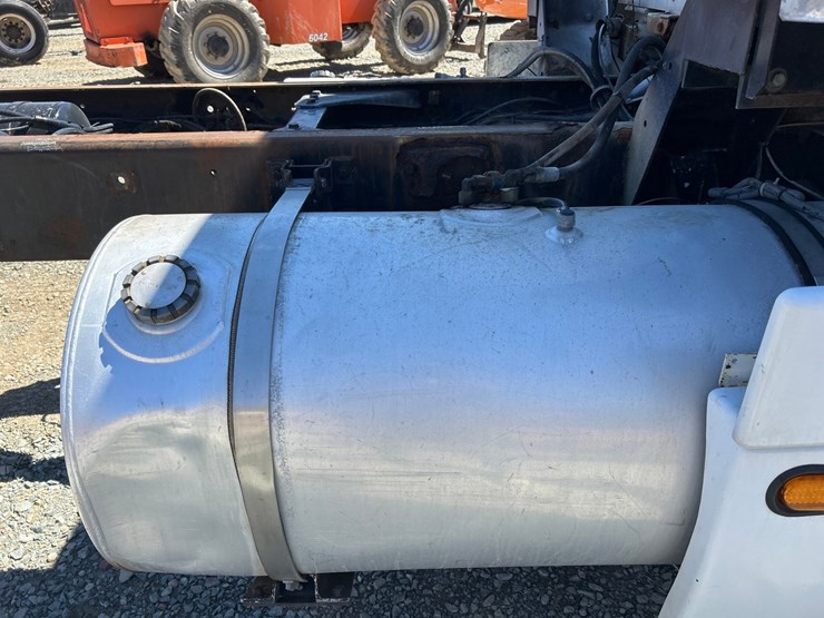 1994-massey-ferguson-8-image-62