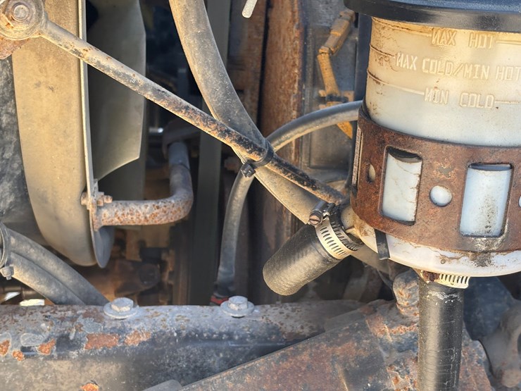 2006-international-7600-image-24