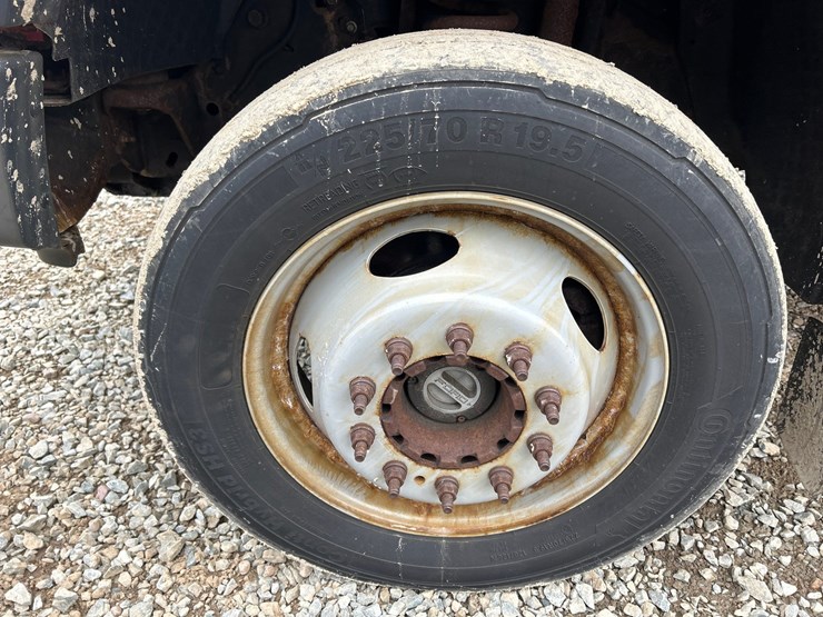 2008-ford-f550-xl-image-51