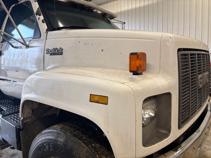 1995-gmc-topkick-image-16