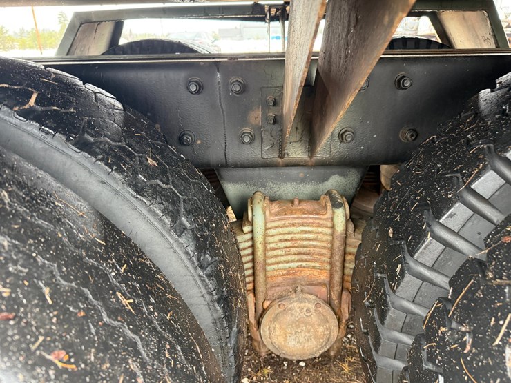 1984-mack-dm492s-image-65