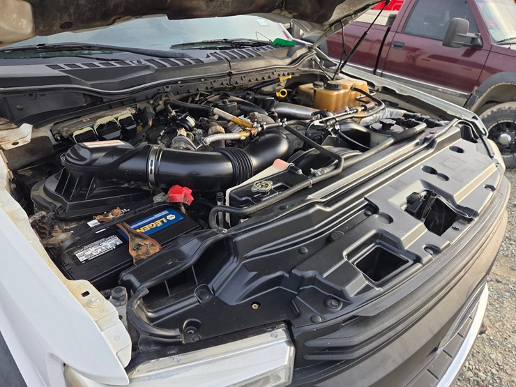 2018-ford-f550-xl-image-54