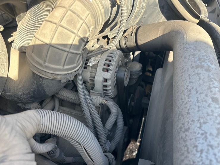 2005-massey-ferguson-8-image-41