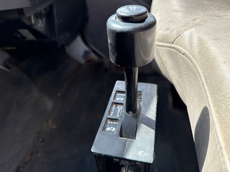 2000-international-4700-image-41