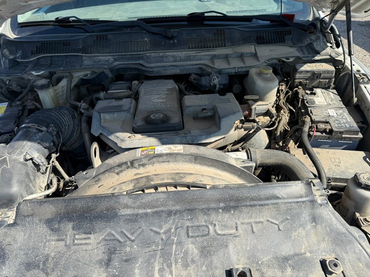 #1062-•-2015-ram-5500-heavy-duty-service-truck-image-19