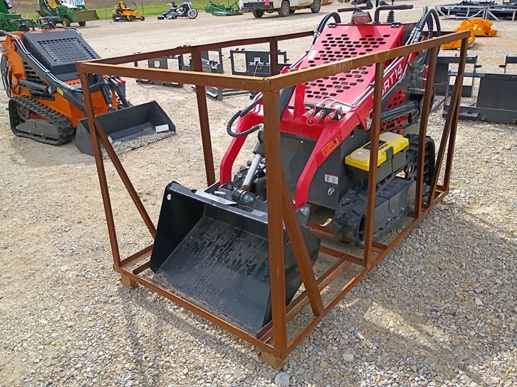 #23946-•-2025-agt-ysrt14-mini-skid-steer-image-8