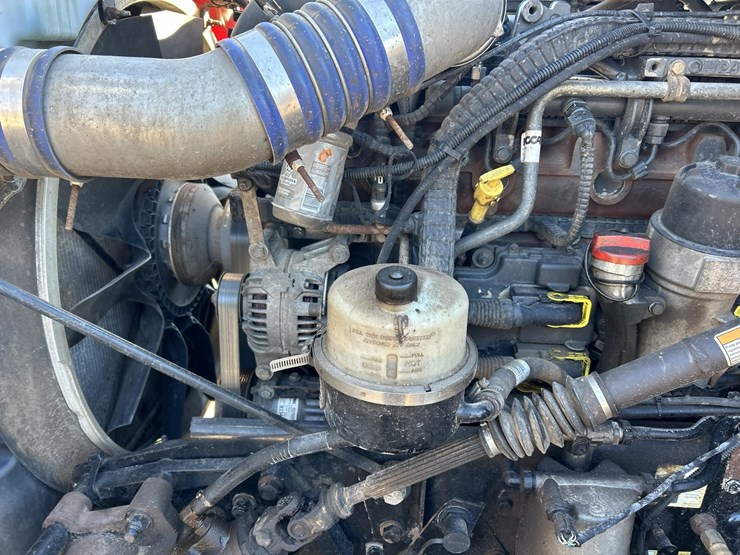 2020-kenworth-t880-image-48