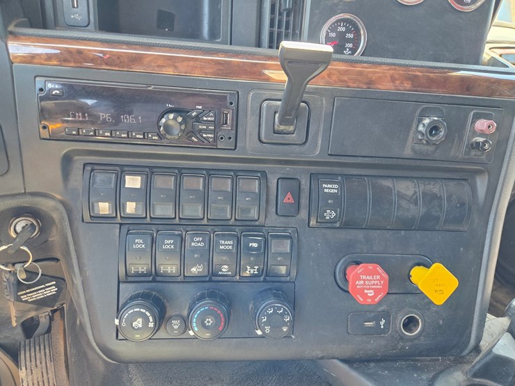 2019-international-hv613-image-76