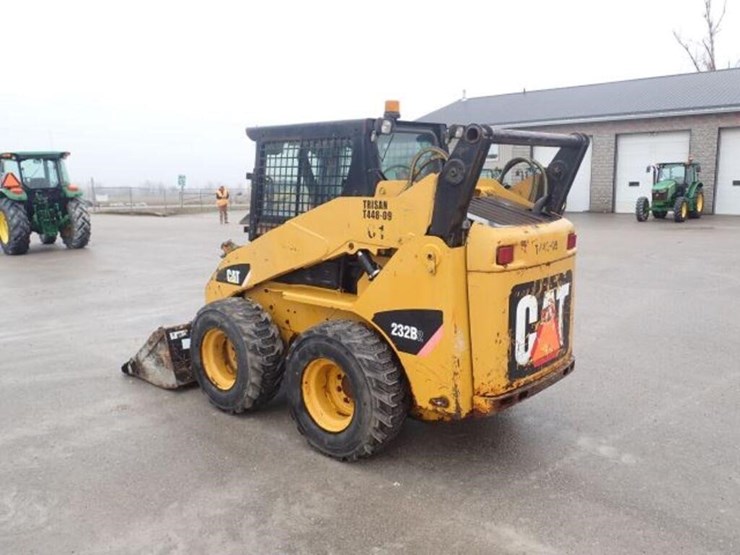 2009-caterpillar-232b-image-7