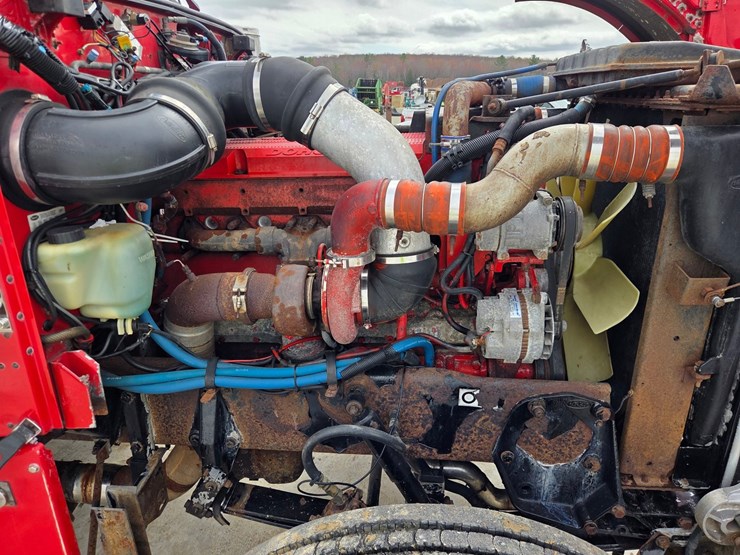 2002-peterbilt-379-image-57