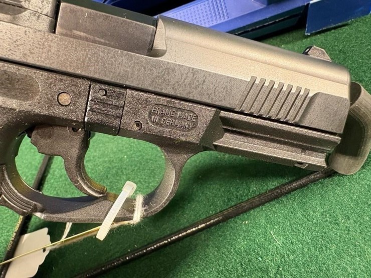 smith-&-wesson-sw99-pistol-9mm-image-10