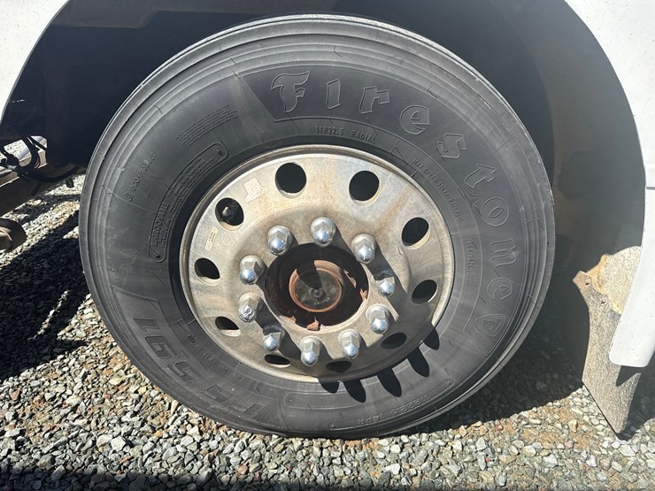 1994-peterbilt-359-image-68