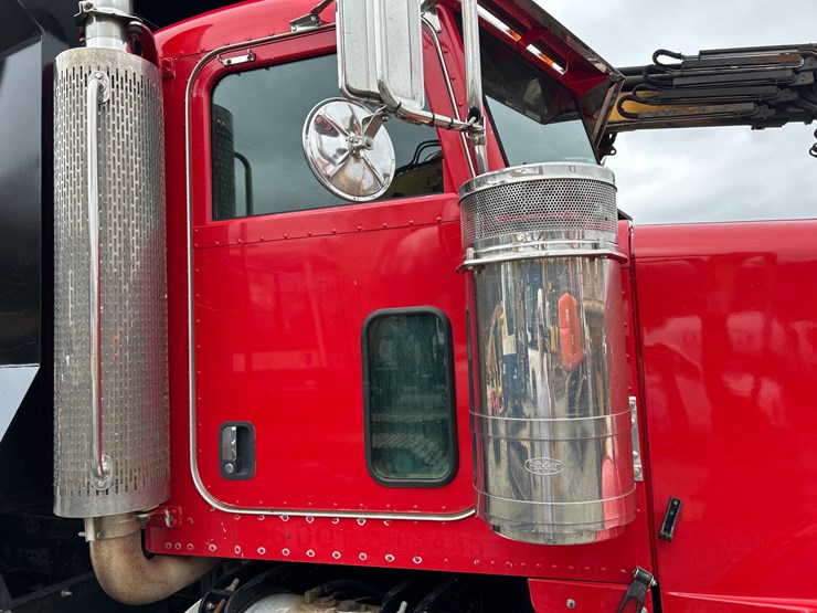 2005-peterbilt-357-image-66