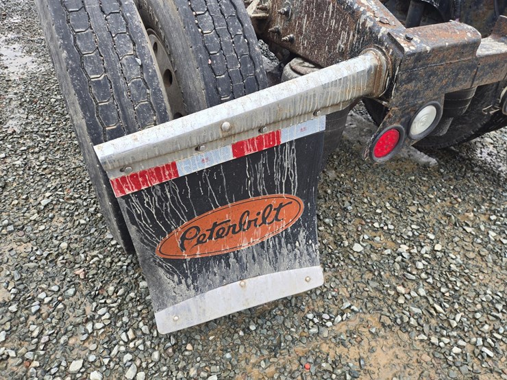 2007-peterbilt-387-image-34