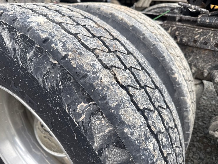 2016-massey-ferguson-8-image-72