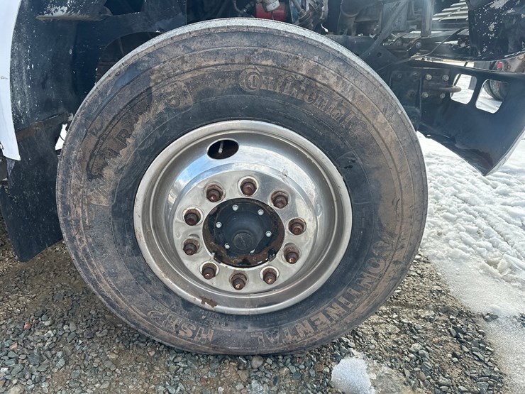 1995-international-8100-image-81