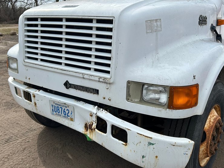 1996-international-4700-image-10