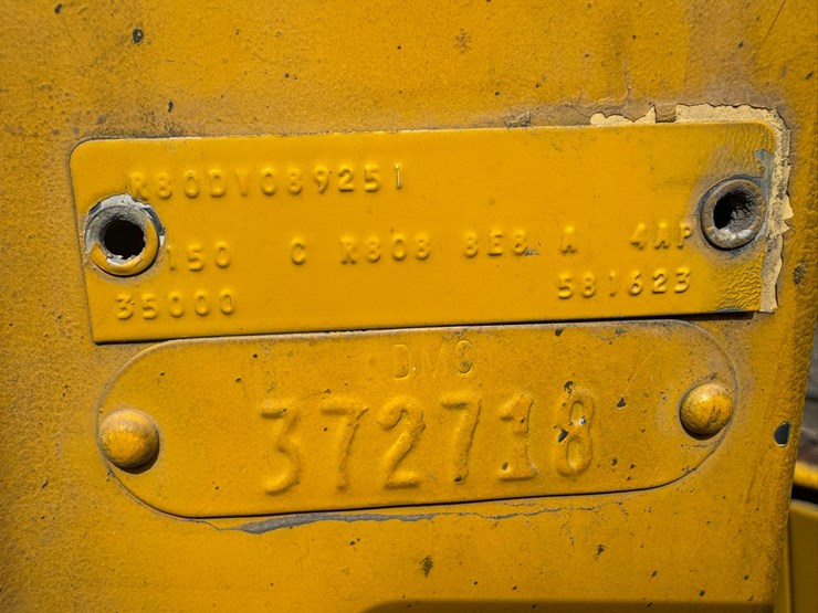 1977-ford-8000-image-47