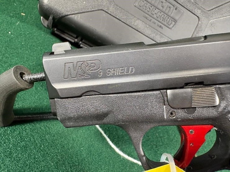 smith-&-wesson-9-shield-9mm-pistol-image-8