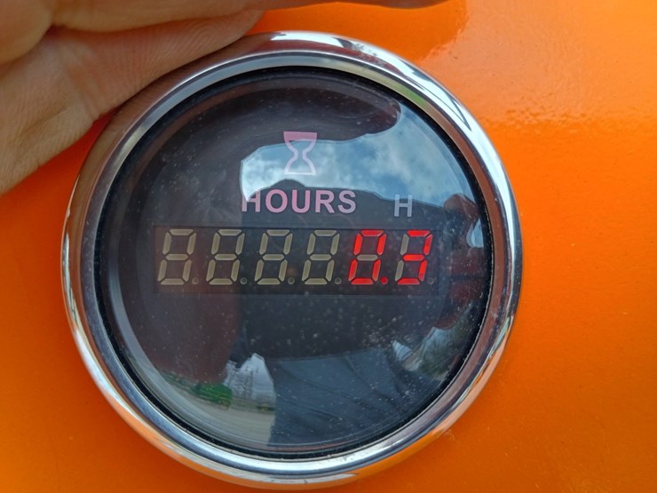 #23944-•-2025-arteer-qb-480-mini-skid-steer-image-12