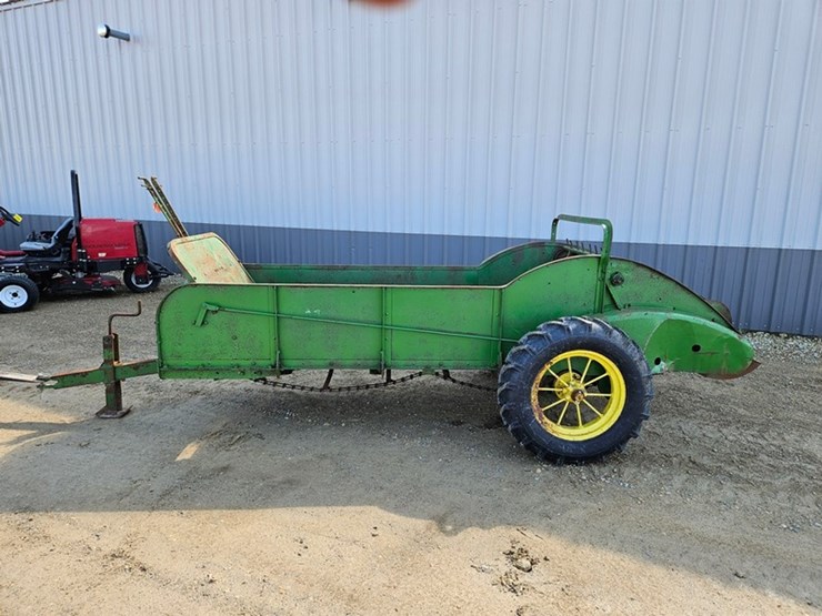 john-deere-7-image-2