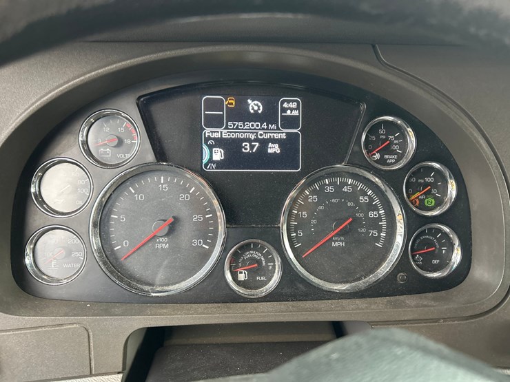 2016-kenworth-t680-image-61