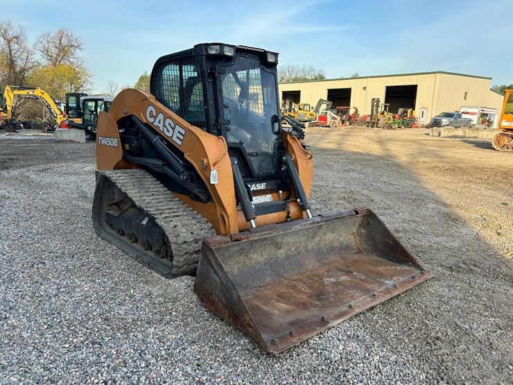 2022-case-tv450b-image-6