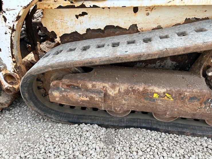 2017-bobcat-t450-image-18