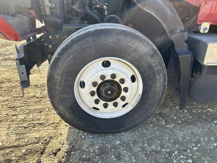 2003-massey-ferguson-8-image-72