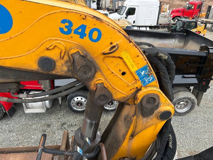 1999-mack-dm688s-image-32