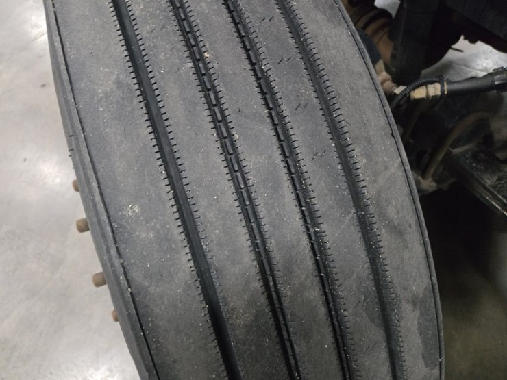 2017-kenworth-t680-image-76