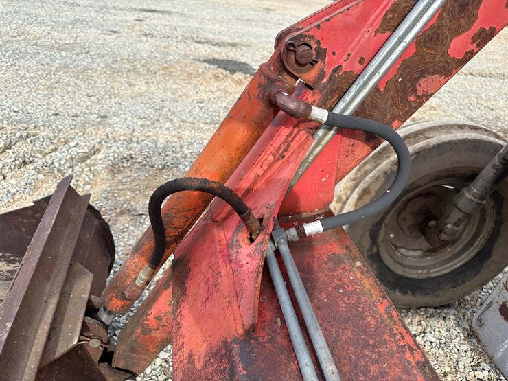 massey-ferguson-265-image-13