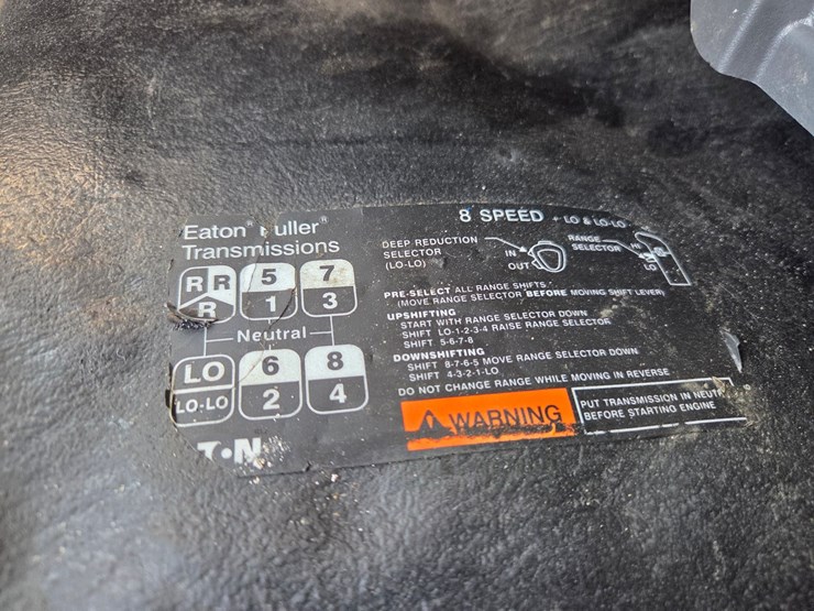 2012-international-7600-image-59