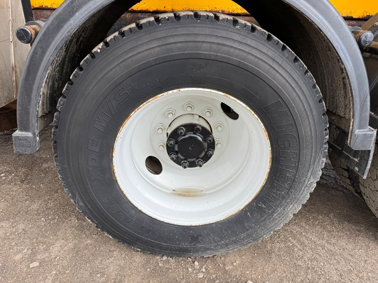 2009-international-workstar-7500-image-102