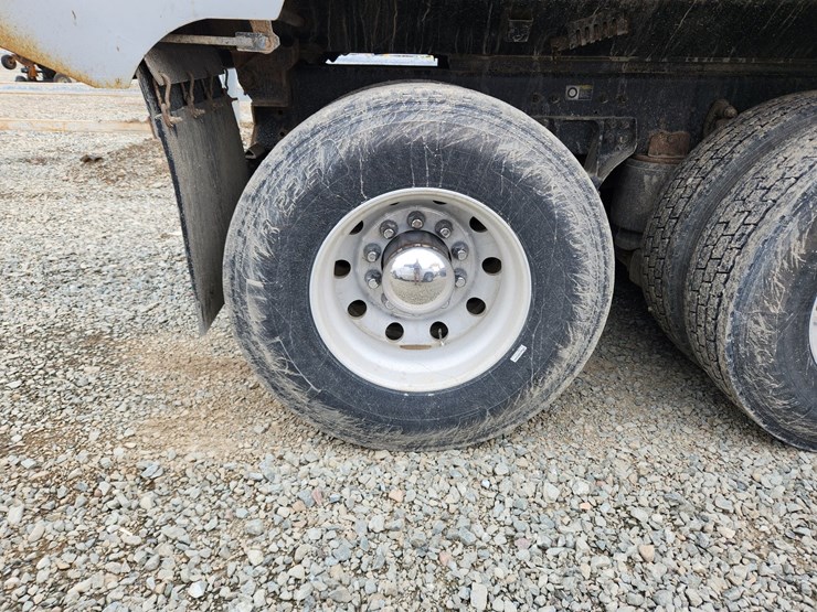 2014-kenworth-t800-image-53