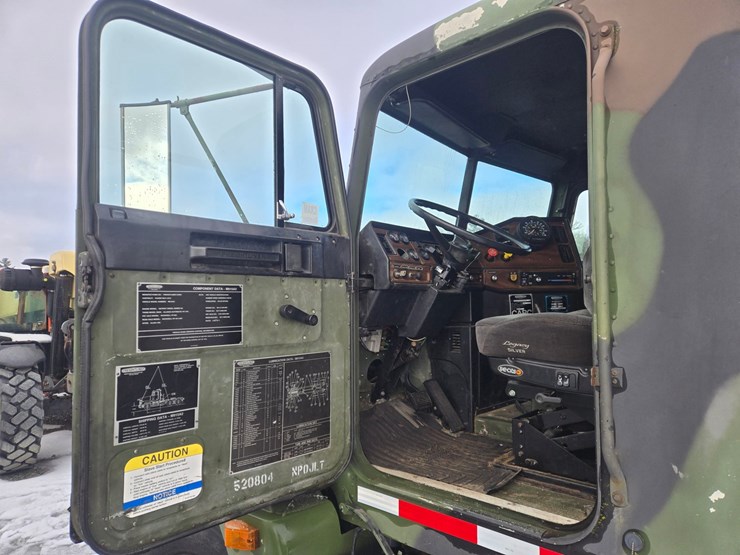 1992-massey-ferguson-8-image-60