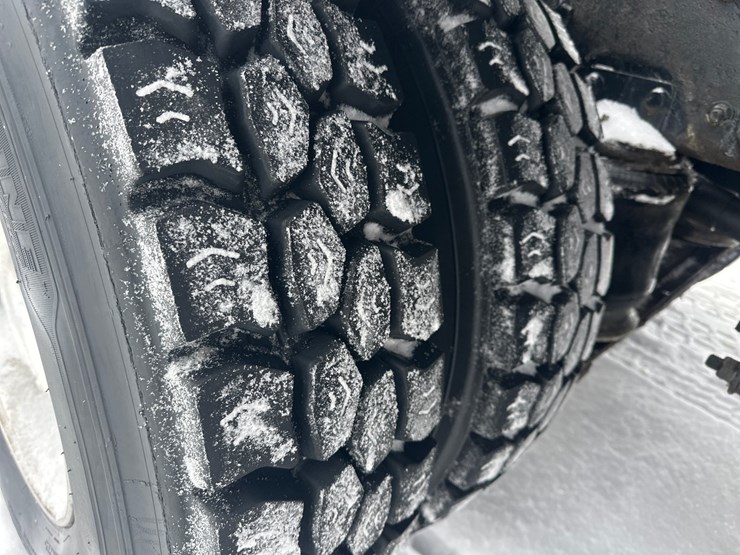 2009-caterpillar-c13-image-70