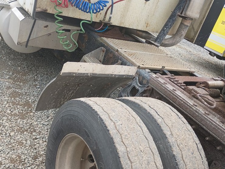 2000-international-9200i-image-21